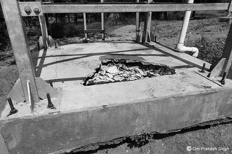 Substandard quality of RCC work at the base of an single village scheme (SVS) under Jal Jeevan Mission (JJM) in Khunti district, Jharkhand, India